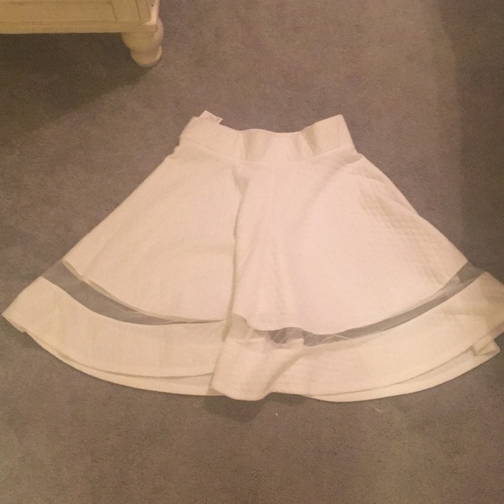 White flair skirt